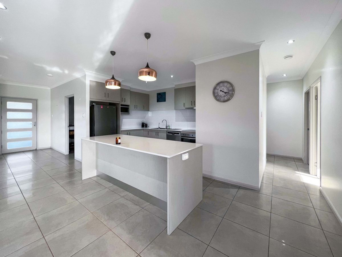 18 Gargan Lane, Atherton