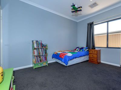 30 Blaxland Terrace , Baldivis