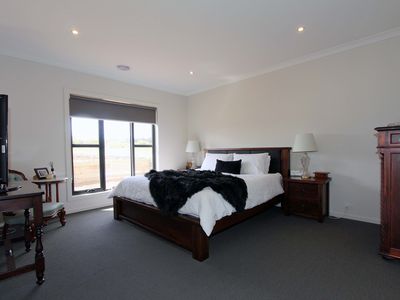 70 McLennan Road, Ladys Pass