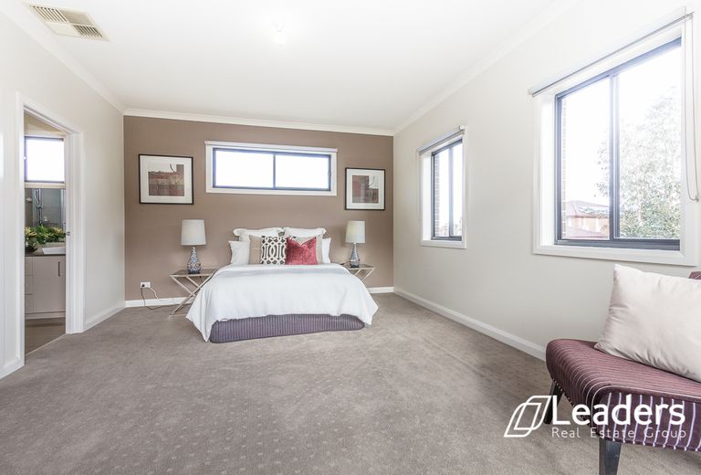 29 Kinnoull Grove, Glen Waverley