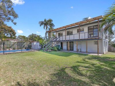 98 Hammond Street, Urangan