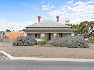 14 Clara Street, Murray Bridge