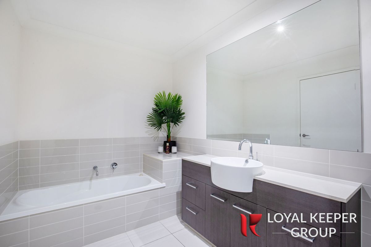 25 / 1 Belongil Street, Pacific Pines