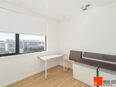 8a Sliprail Street, Lawson