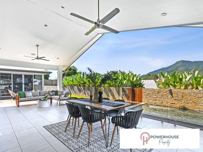 6 Badine Street, Caravonica