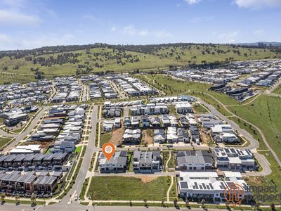 4 Keith Bain Crest, Whitlam