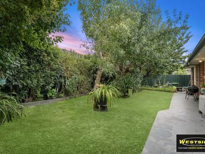 8 Church Avenue, Taylors Hill