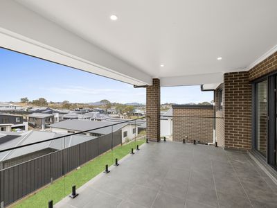 10 Karl Langer Crescent, Taylor