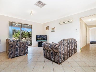 6 Hakea Road, Huntly