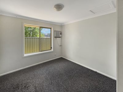 14 Beddoes Avenue, Dubbo