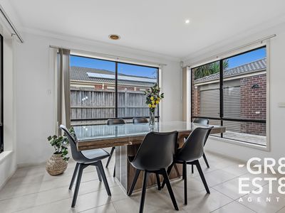 24 Von Nida Drive, Cranbourne North