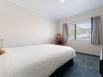2 Jeannie Way, Waikanae Beach