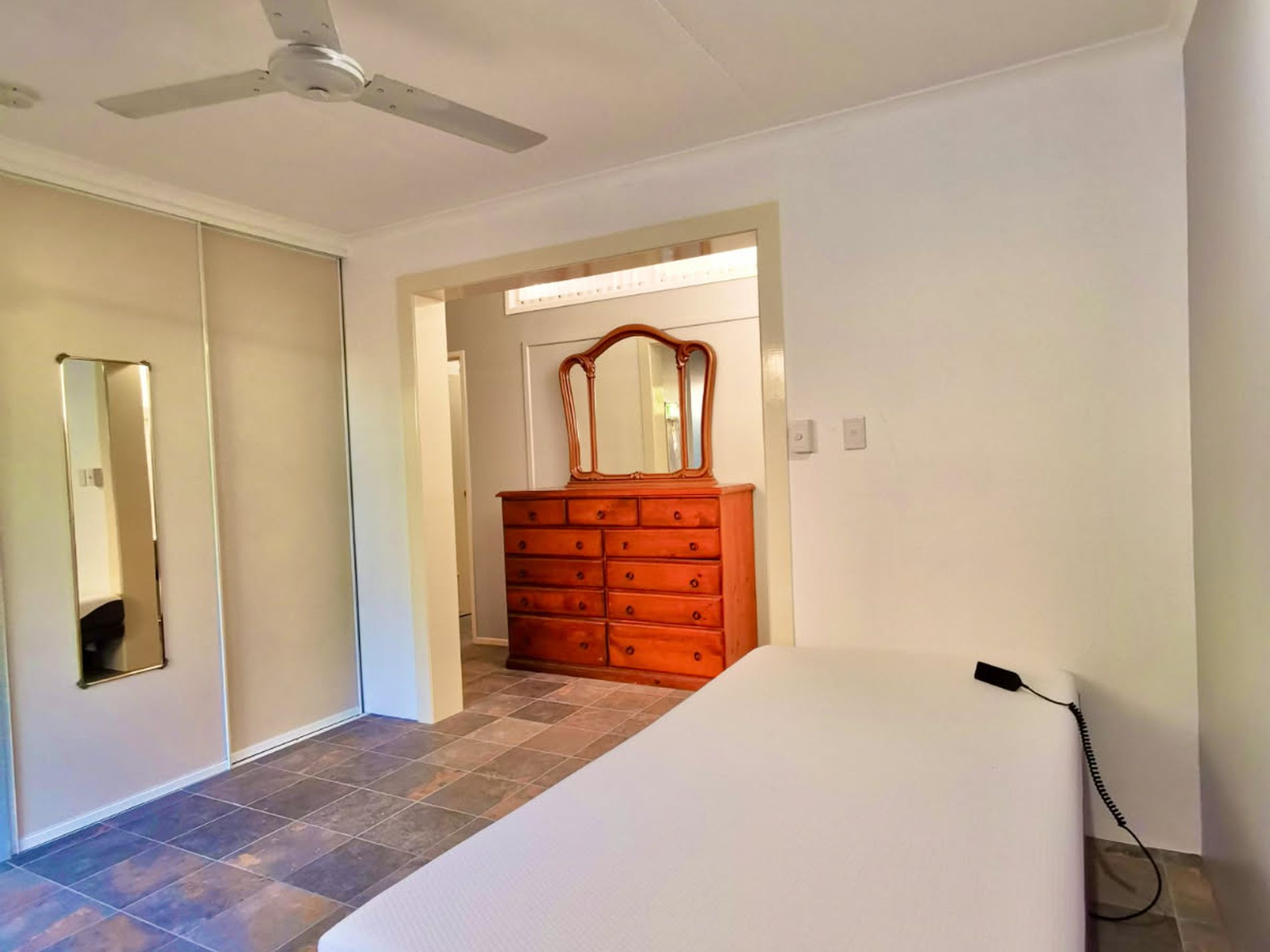 3 OLIVE STREET, Manoora