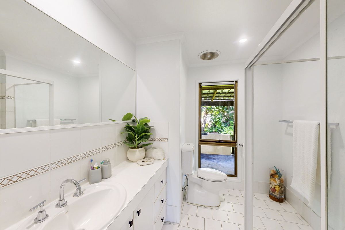 4 Foedera Crescent, Tewantin