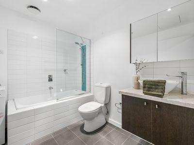 209 / 250 Barkly Street, Footscray