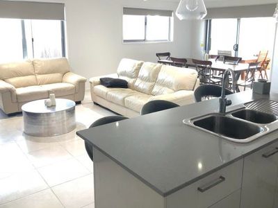 5 Zen Court, Springfield Lakes