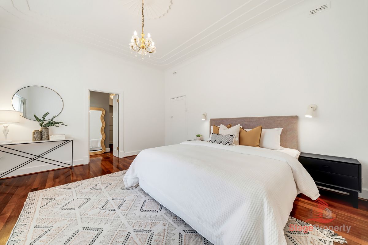 10 Cliff Road, Claremont