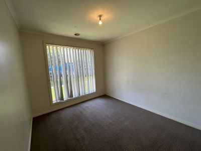 1/53 May Avenue, Altona Meadows