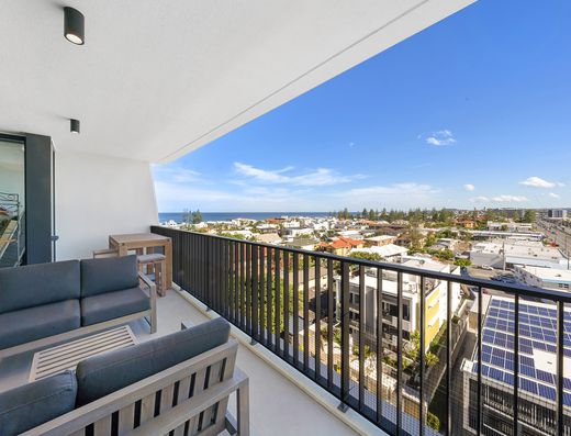 Stunning Beachside Apartment in Mermaid Beach