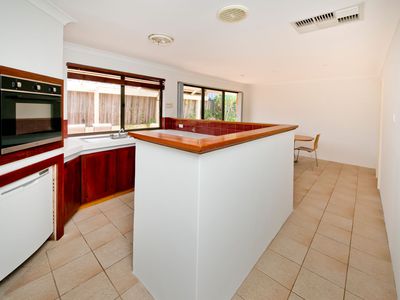 3/8 Colin Road, Scarborough