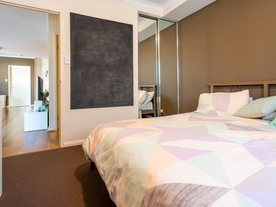 1 / 18 Wellington Street, East Perth