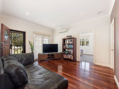10 Taylor Street, Eastern Heights