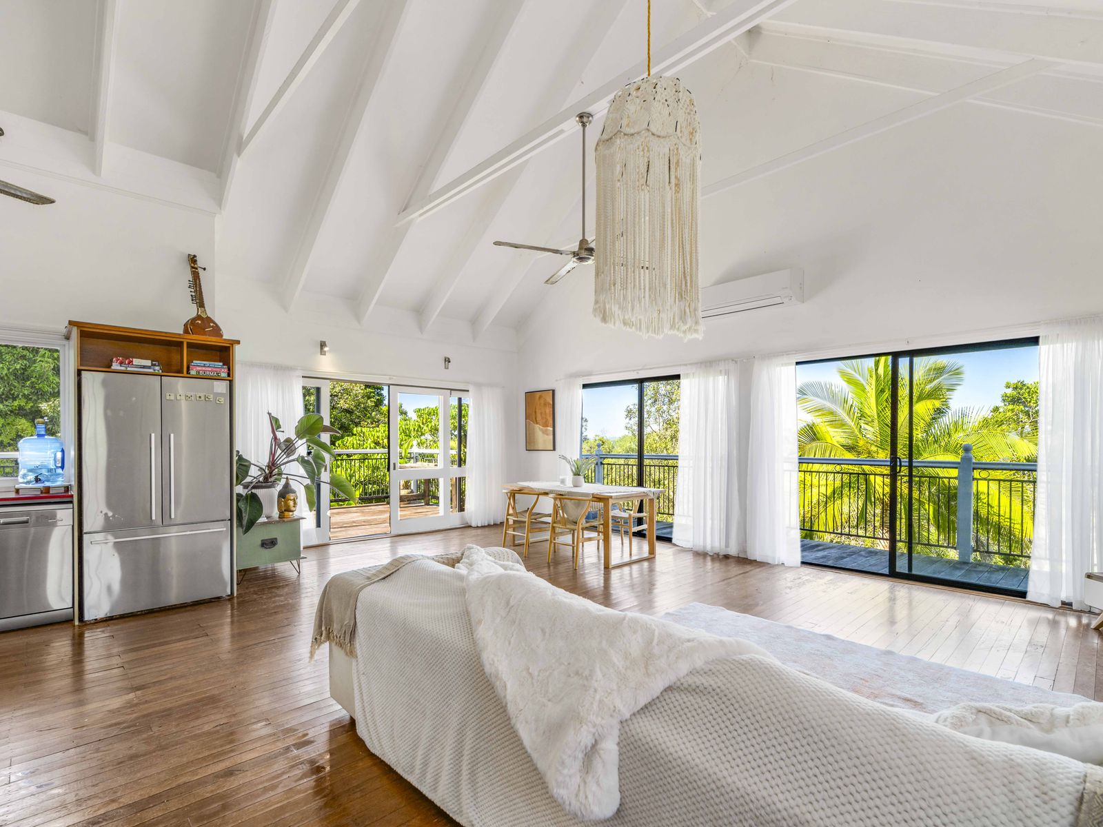 1 Tongarra Drive, Ocean Shores