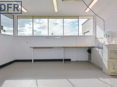 26B Cooper Road, Cockburn Central