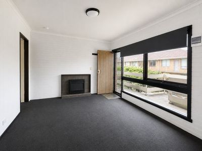 9 / 11 Gordon Street, Footscray