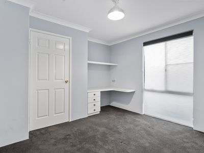 18 Robertson Street, West Lamington