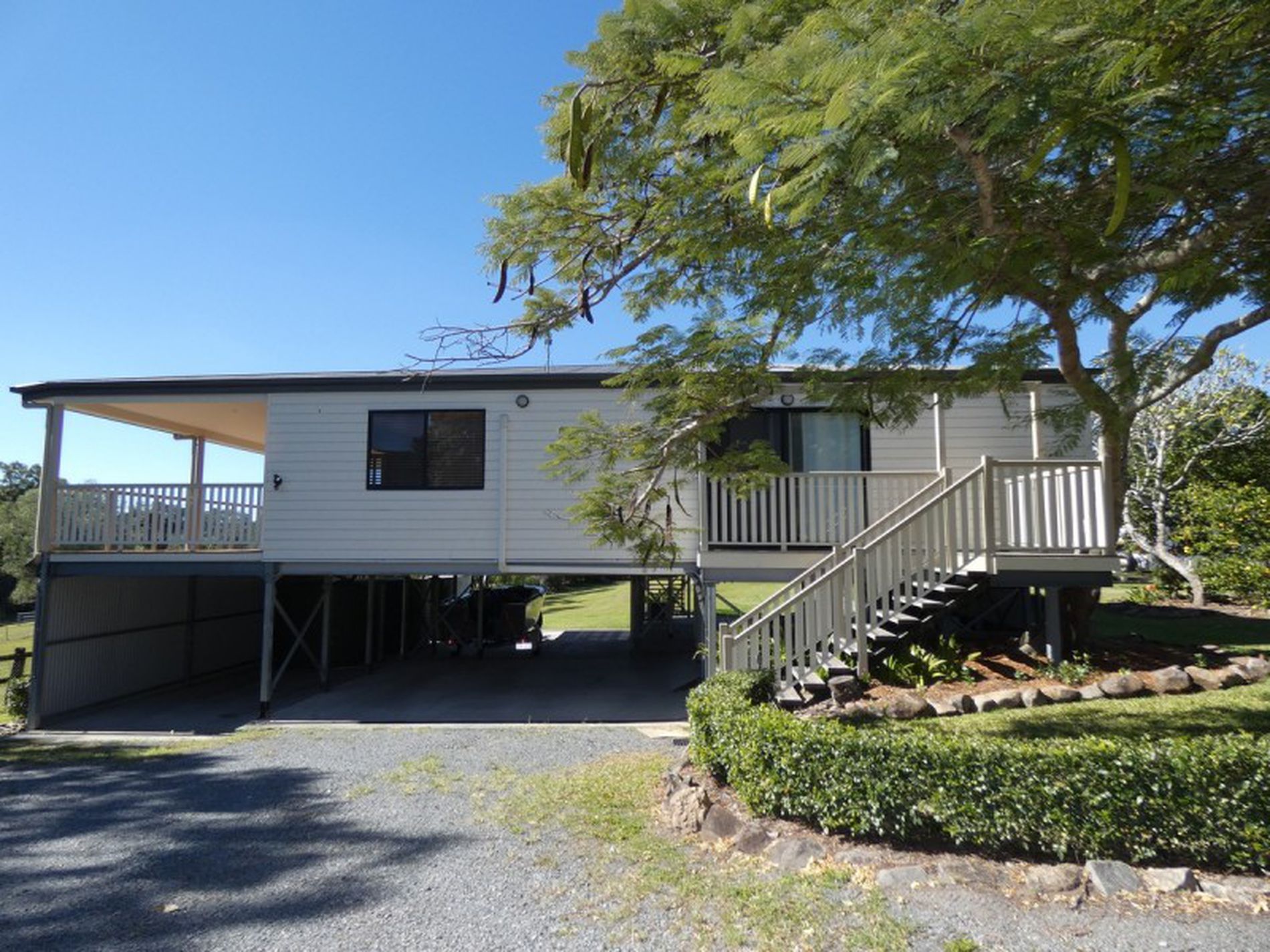 8 DALGLEISH ROAD, Ormeau Hills