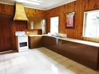 18 Trumper Street, Ermington