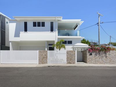 2 Leo Crescent, Alexandra Headland