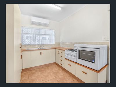 2 / 25 Keith Street, Whitfield