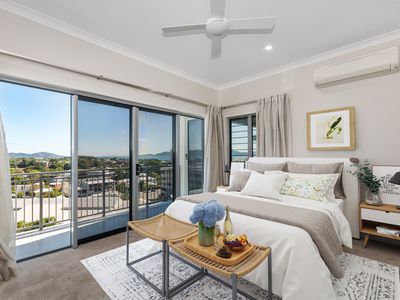 6 Panorama Court, North Ward