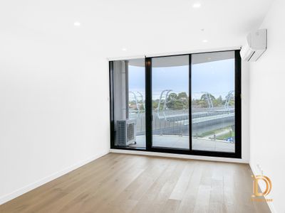 Unit 202 / 1060 Dandenong Road, Carnegie