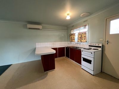 2 / 4 ANNE STREET, Wodonga
