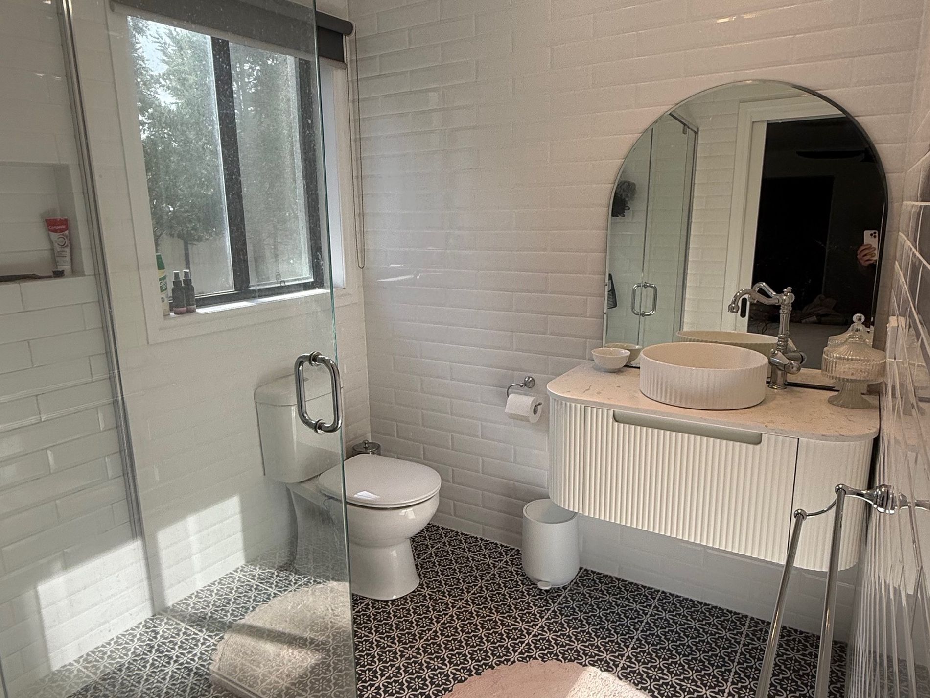 20 Viewbay Court, Lovely Banks