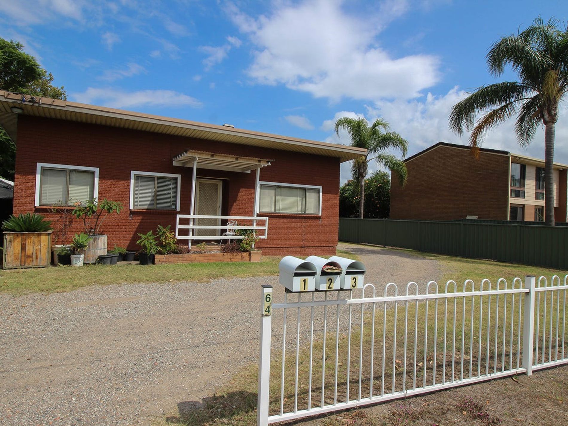1 / 64 Windang Road, Primbee