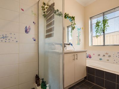27 Minderoo Avenue, South Hedland