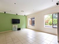 62 Ellendale Circuit, Eight Mile Plains