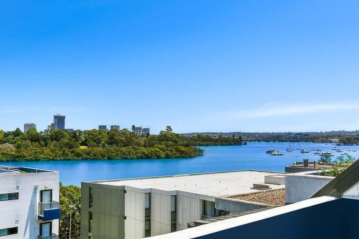 16 / 8 Bennett Street, Mortlake