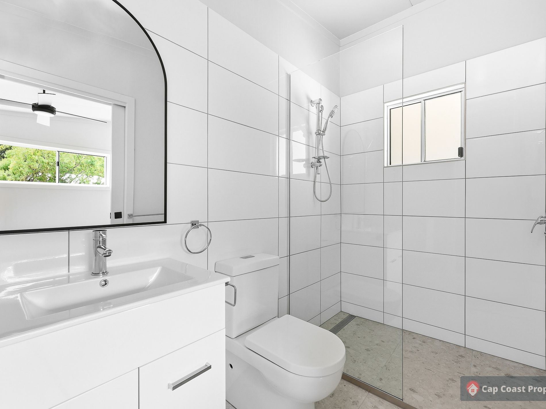 1 / 370 Paterson Avenue, Koongal