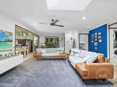 11 Annie Street, Landsborough