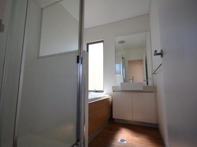 6B Moondoorow Street, Newman
