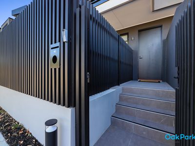 40 Hazel Grove, Pascoe Vale