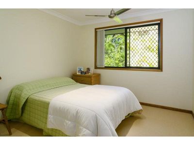 12 Voyagers Place, Sunrise Beach