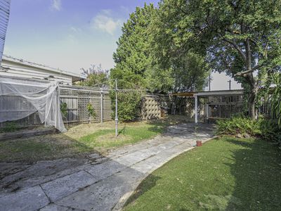 5 Foley Street, Kew