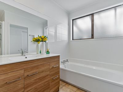 56 Pemberton Avenue, Bayview