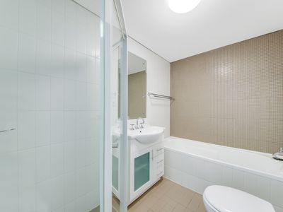 32 / 33-39 Lachlan Street, Warwick Farm